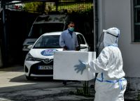 Κρήτη κορωνοϊός: Φόβοι για διασπορά του ιού στην Μεσαρά – Το ζευγάρι που νόσησε είχε επαφές στην περιοχή Κρήτη κορωνοϊός: Φόβοι για διασπορά του ιού στην Μεσαρά – Το ζευγάρι που νόσησε είχε επαφές στην περιοχή