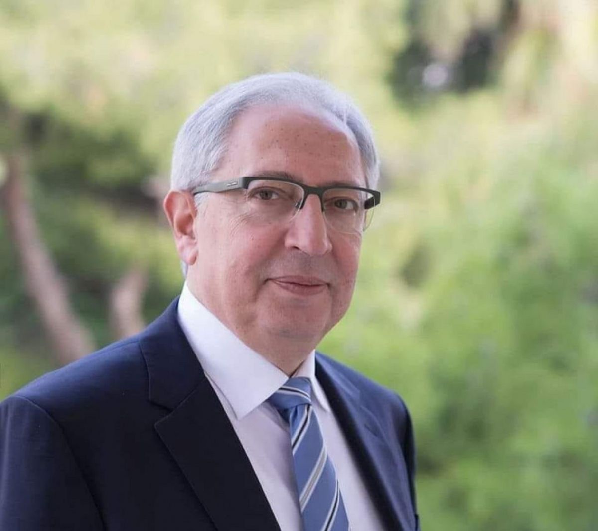 Αποκλειστικό: Δήμαρχος αγόρασε χιλιάδες μάσκες με απευθείας ανάθεση σε “δικό του” φαρμακείο