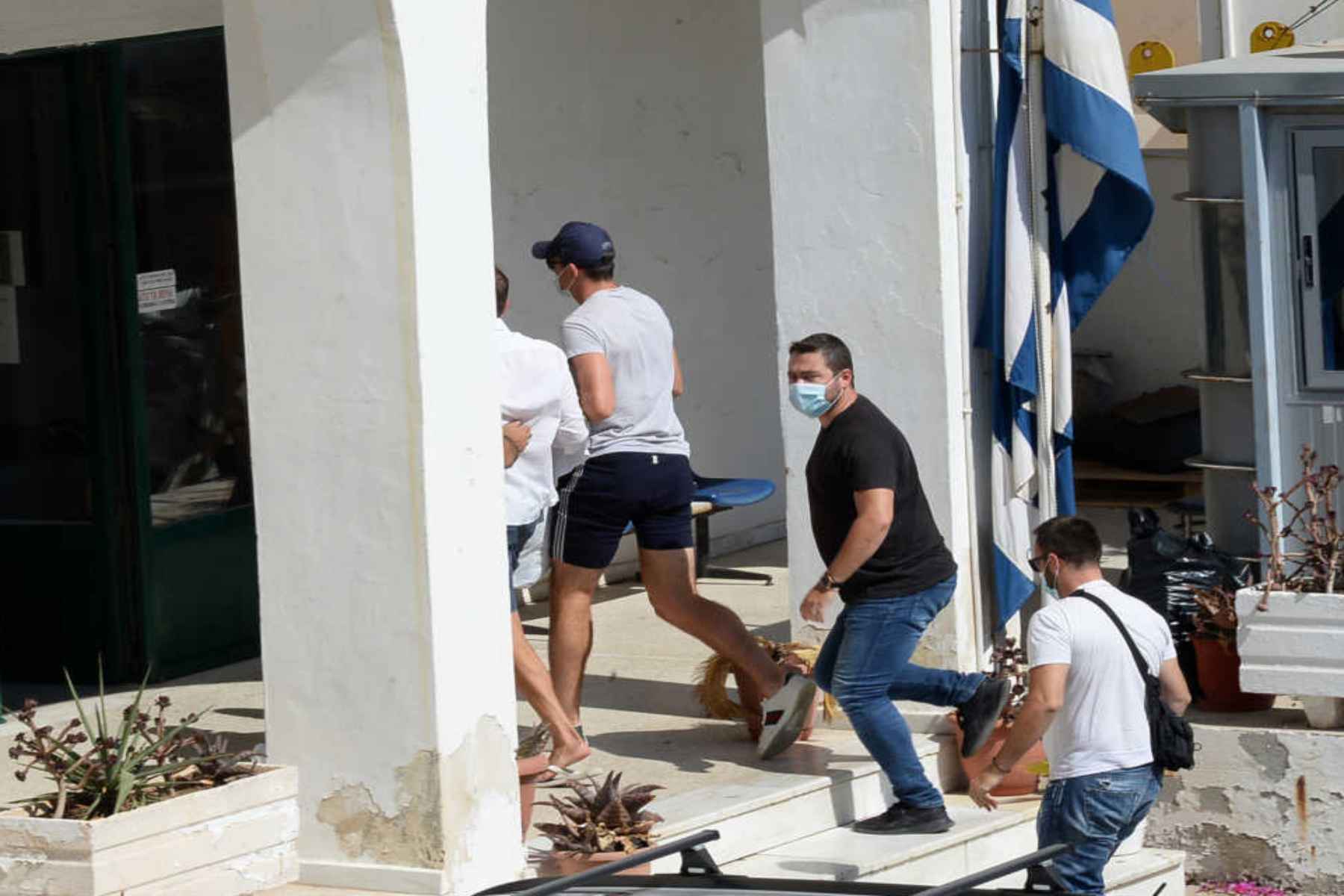 Χάρι Μαγκουάιρ Μύκονος: Βίντεο από τη μεταγωγή του Μαγκουάιρ στη Σύρο