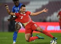 ΠΑΟΚ ΑΕΚ Χνιντ: Οι «Δικέφαλοι» ενδιαφέρονται για τον Τυνήσιο αμυντικό