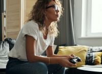 PlayStation 5: Θα υποστηρίζει τα χειριστήρια του PS4 υπό μια προϋπόθεση