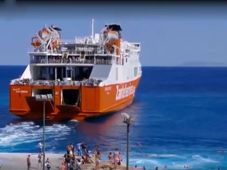 Σίκινος: Με αυτόν τον ιδιαίτερο τρόπο αποχαιρετούν οι κάτοικοι τους τουρίστες [vid]