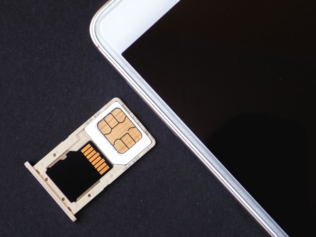Απάτη sim swap: Aυξάνονται οι απάτες που απειλούν Έλληνες πολίτες