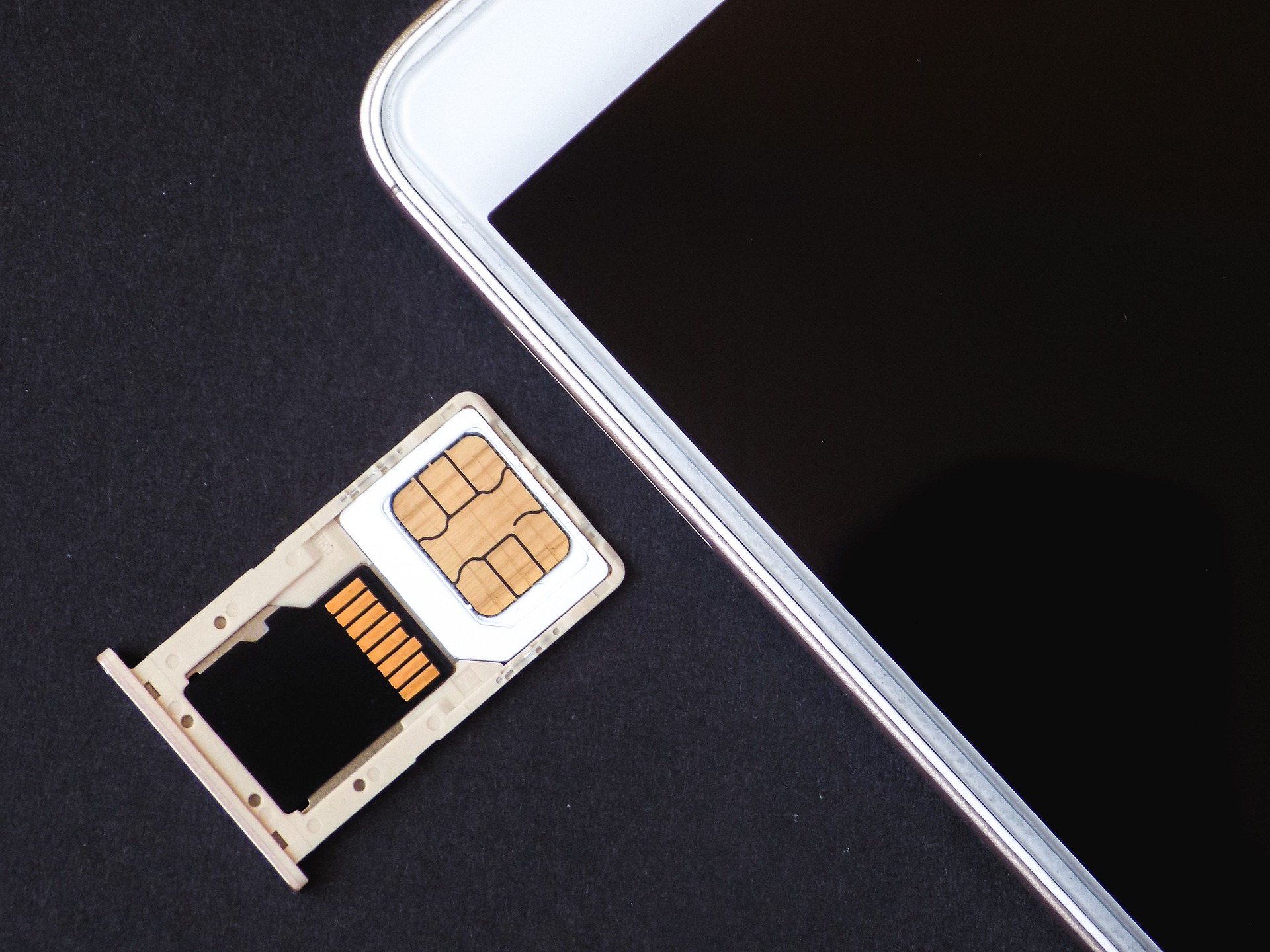 Απάτη sim swap: Aυξάνονται οι απάτες που απειλούν Έλληνες πολίτες