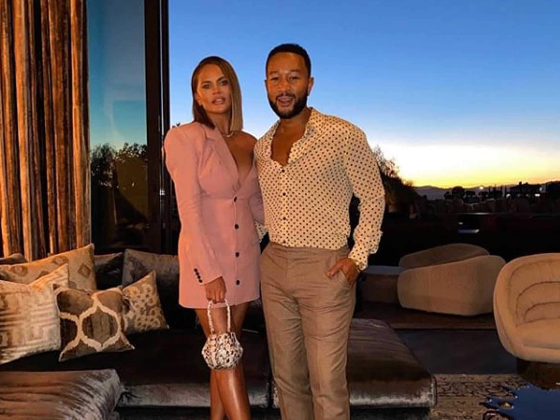Chrissy Teigen John Legend: Περιμένουν το τρίτο τους παιδί