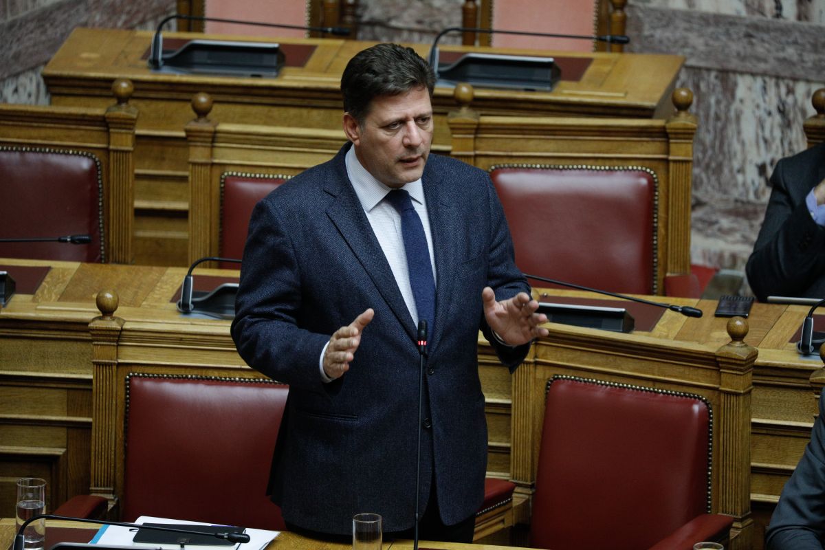 Μιλτιάδης Βαρβιτσιώτης Τουρκία: Ας επιλέξει και ας αναλάβει το κόστος των επιλογών της