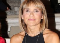 Η Μάρα Ζαχαρέα “έριξε” το instagram με το μαγιό της