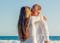 Ερωτοσκόπιο: Τι αναφέρει το ωροσκόπιο όλων των ζωδίων για τη Δευτέρα [05/10/20]