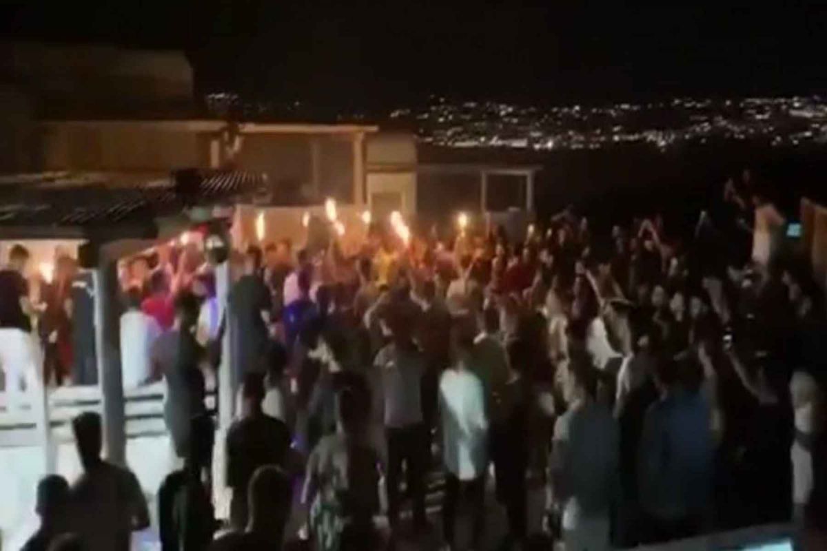 Μύκονος κορωνοϊός: Νέα πάρτι «συνωστισμού» στις βίλες Μυκόνου