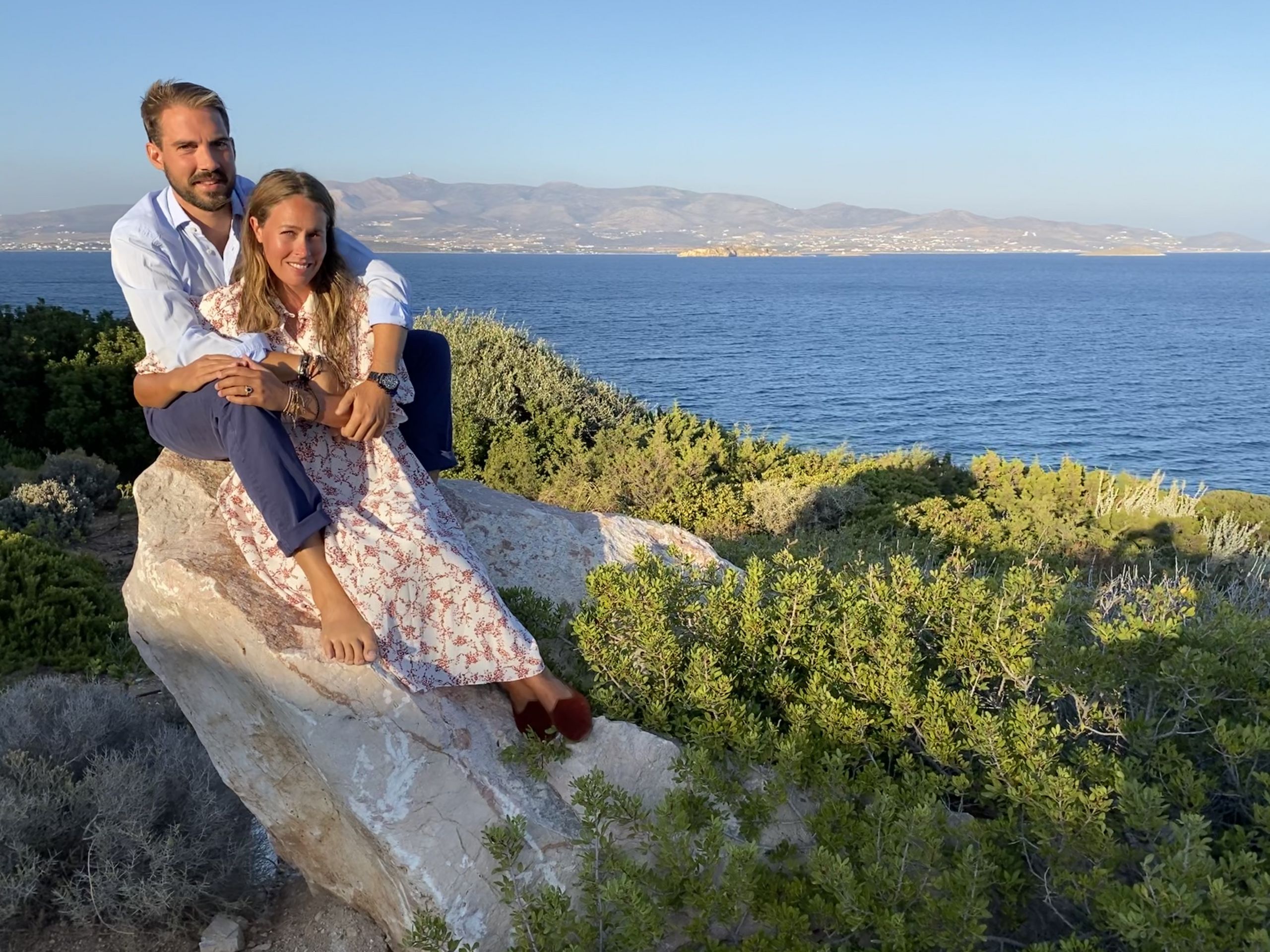 Αρραβωνιάστηκε μυστικά στην Ιθάκη ο Φίλιππος γιος του τέως βασιλιά Κωνσταντίνου