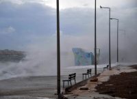 Κακοκαιρία Ιανός: Προειδοποίηση Meteo για κύματα 7 μέτρων στη δυτική Ελλάδα – Δείτε Live από κάμερες