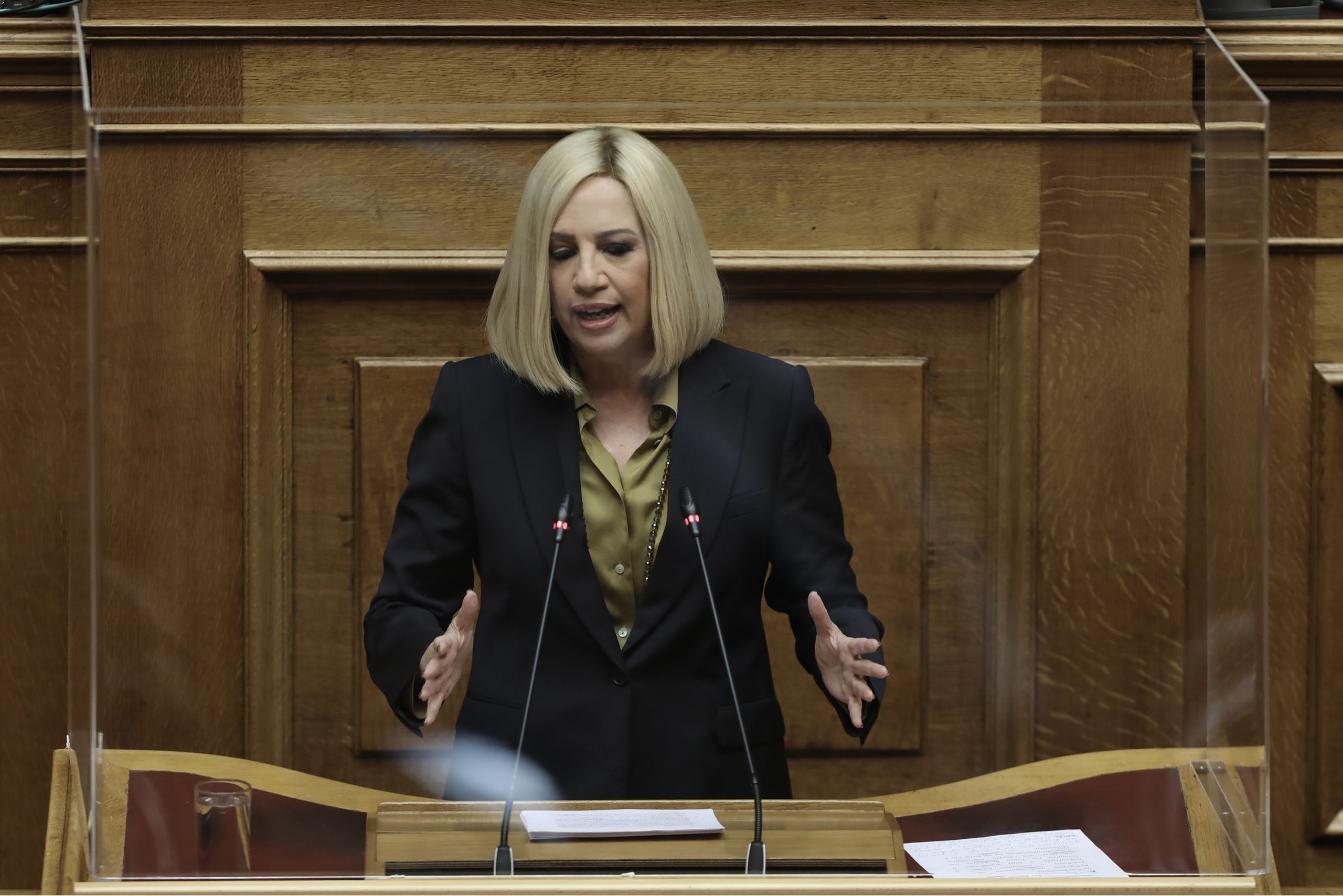 Γεννηματά κορωνοϊός: Δεν κάνετε ελέγχους – Ξεμείνατε από μοριακούς αναλυτές και εργαστήρια
