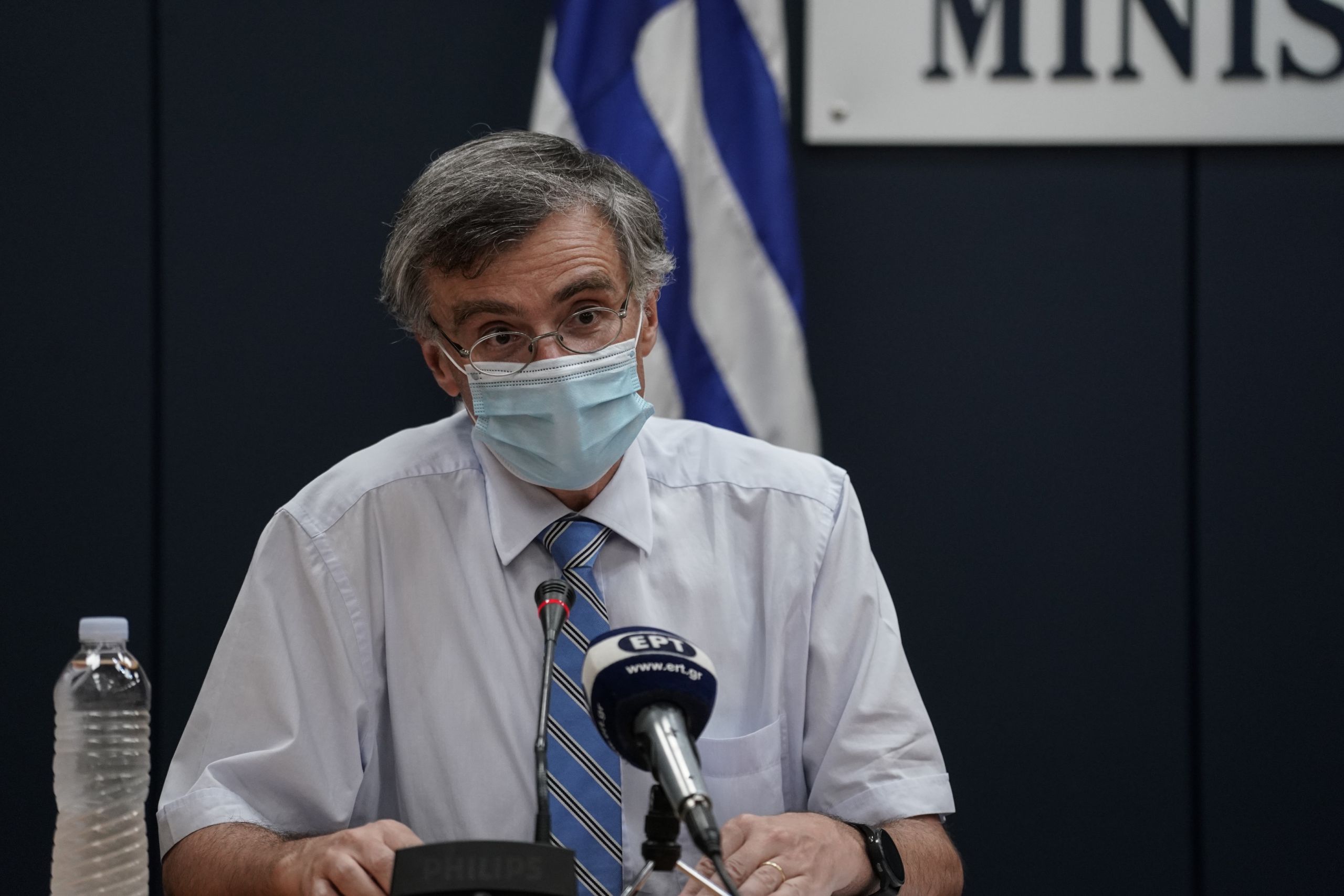 Τσιόδρας κορωνοϊός: Μη δαιμονοποιείτε την «ανοσία της αγέλης» – Πώς θα τελειώσει η πανδημία