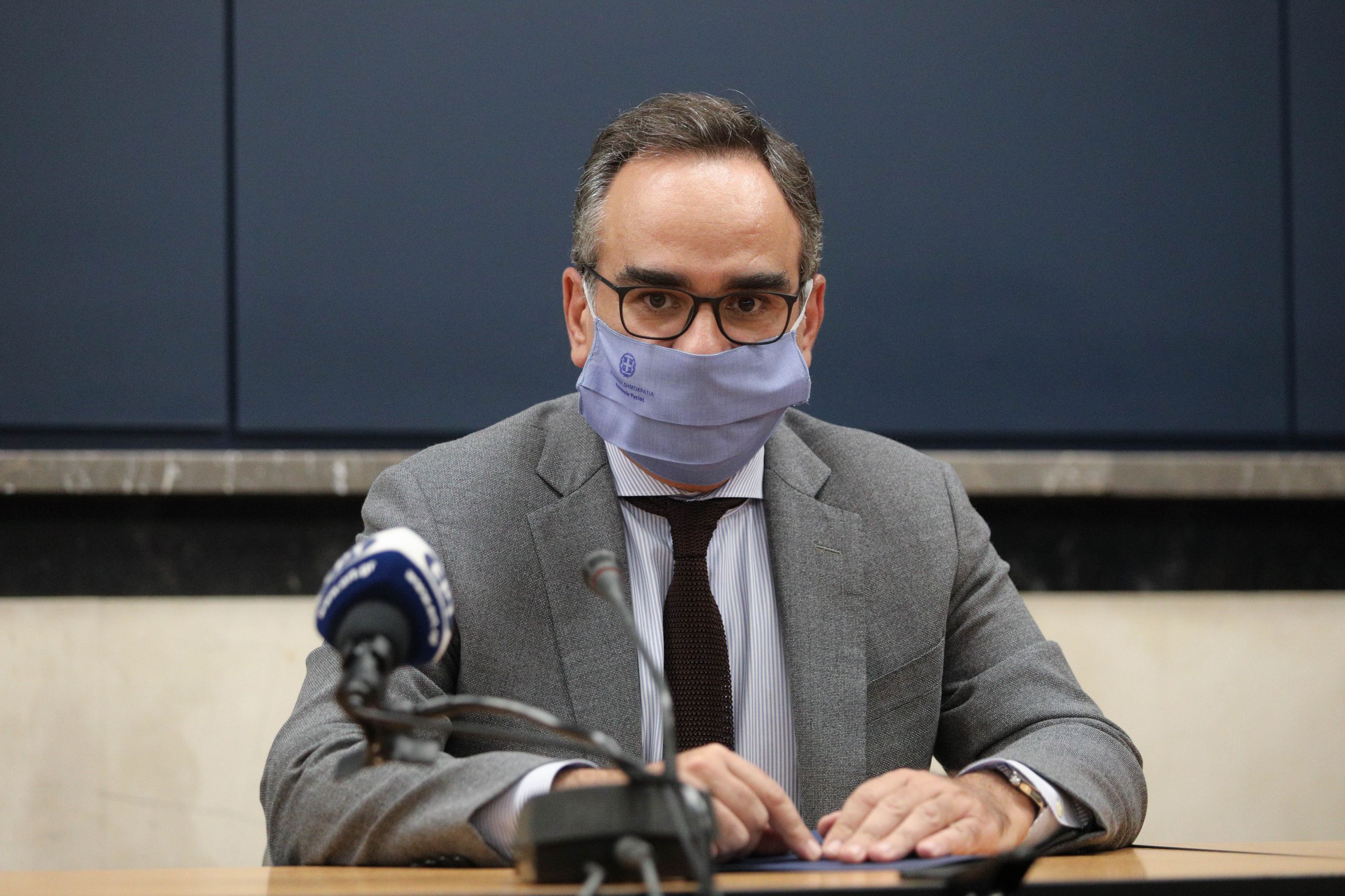 Βασίλης Κοντοζαμάνης: Έγινε παρεξήγηση με τις μάσκες – Η αρμόδια επιτροπή θα δώσει εξηγήσεις