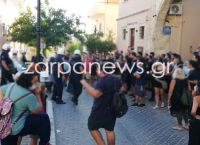 Rosa Nera Χανιά: Επεισόδια στην εκκένωση κατάληψης – Τραυματίστηκε δημοσιογράφος [vid]