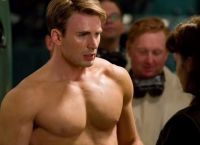 Chris Evans: O ηθοποιός δημοσίευσε καταλάθος ολόγυμνη φωτό του Chris Evans: O ηθοποιός δημοσίευσε καταλάθος ολόγυμνη φωτό του