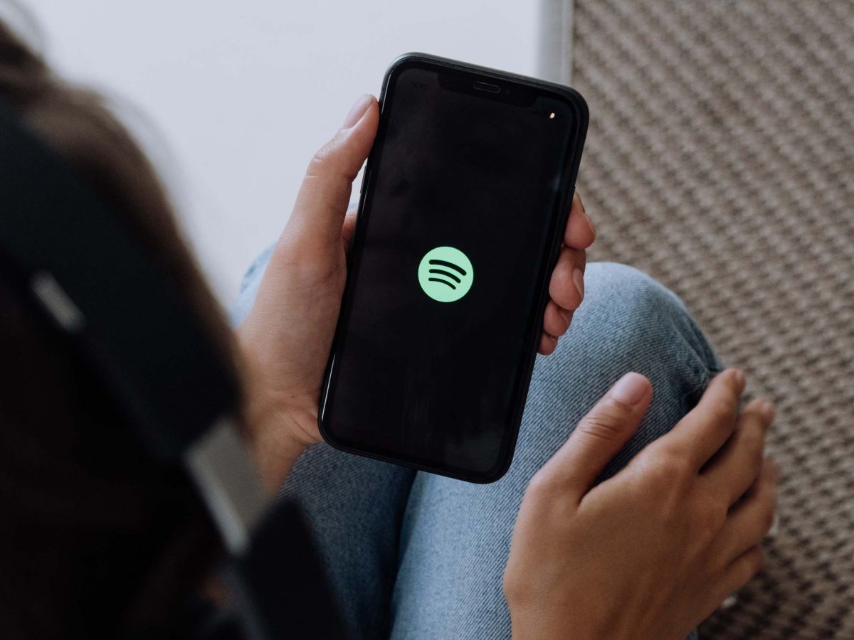 Spotify αναβάθμιση: Νέα λειτουργία επιτρέπει να βρίσκεις τα τραγούδια που ψάχνεις μέσω στίχων