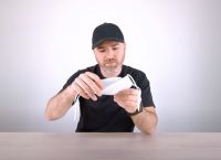 Apple μάσκες: Στη μάχη κατά του κορωνοϊού η γνωστή εταιρεία [vid]