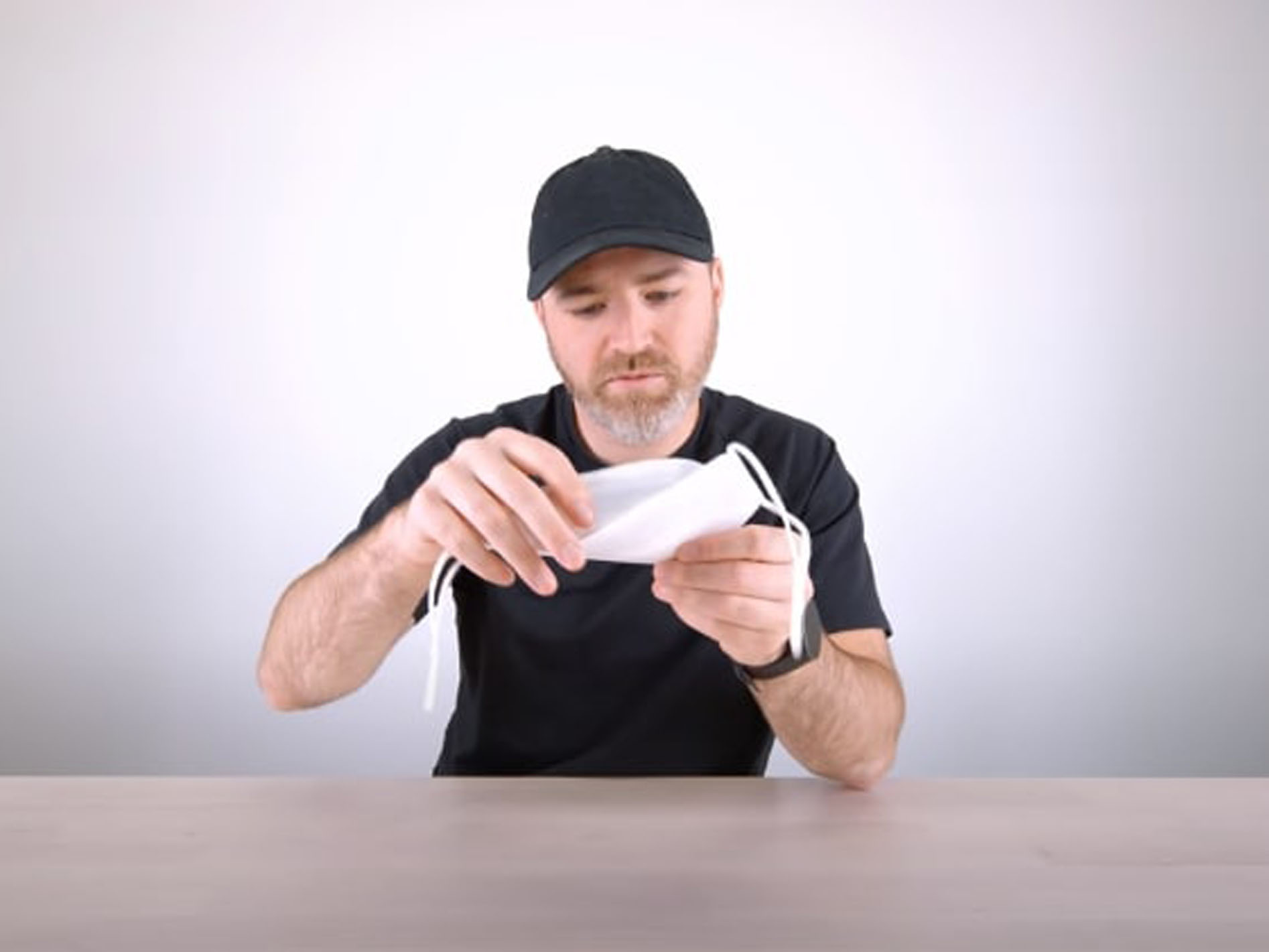 Apple μάσκες: Στη μάχη κατά του κορωνοϊού η γνωστή εταιρεία [vid]