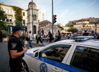 Νέα μέτρα κορωνοϊός: Το σχέδιο της ΕΛΑΣ για να μην υπάρχει συνωστισμός στις πλατείες