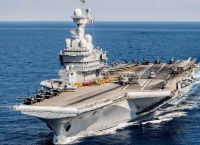 Το Σαρλ ντε Γκολ μπαίνει μπροστά από το Καστελόριζο Το Σαρλ ντε Γκολ μπαίνει μπροστά από το Καστελόριζο