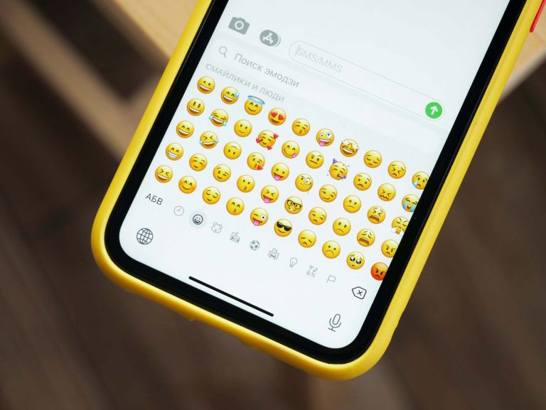 Έρχονται νέα emojis επηρεασμένα από το 2020 [pic]