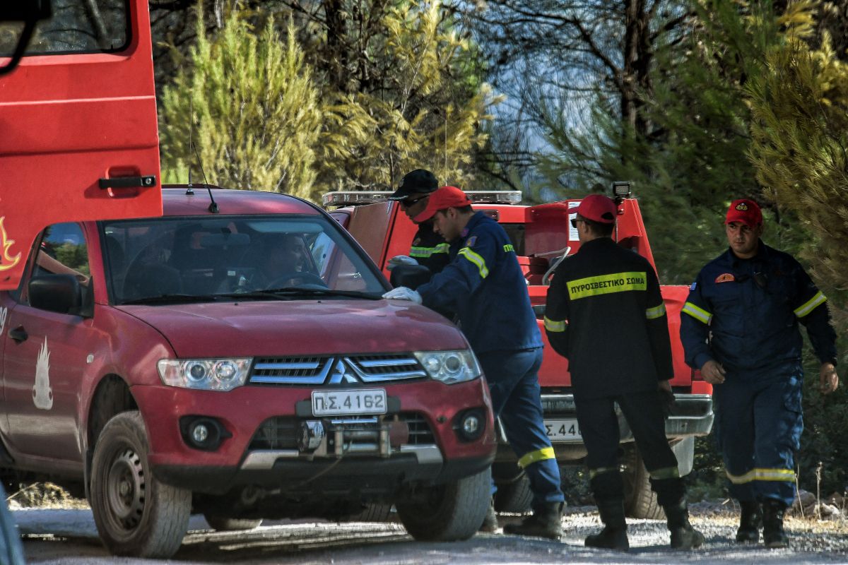 Φωτιά τώρα στην Κερατέα