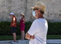 Ελλάδα κορωνοϊός: Φόβος για έκρηξη κρουσμάτων τον Σεπτέμβριο – Το στοίχημα να παραμείνουν κάτω από 200