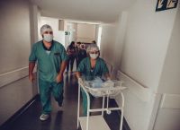 Ρωσία κορωνοϊός: Πάνω από 9.800 νέα κρούσματα – Ο μεγαλύτερος αριθμός από τα μέσα Μαΐου Ρωσία κορωνοϊός: Πάνω από 9.800 νέα κρούσματα – Ο μεγαλύτερος αριθμός από τα μέσα Μαΐου