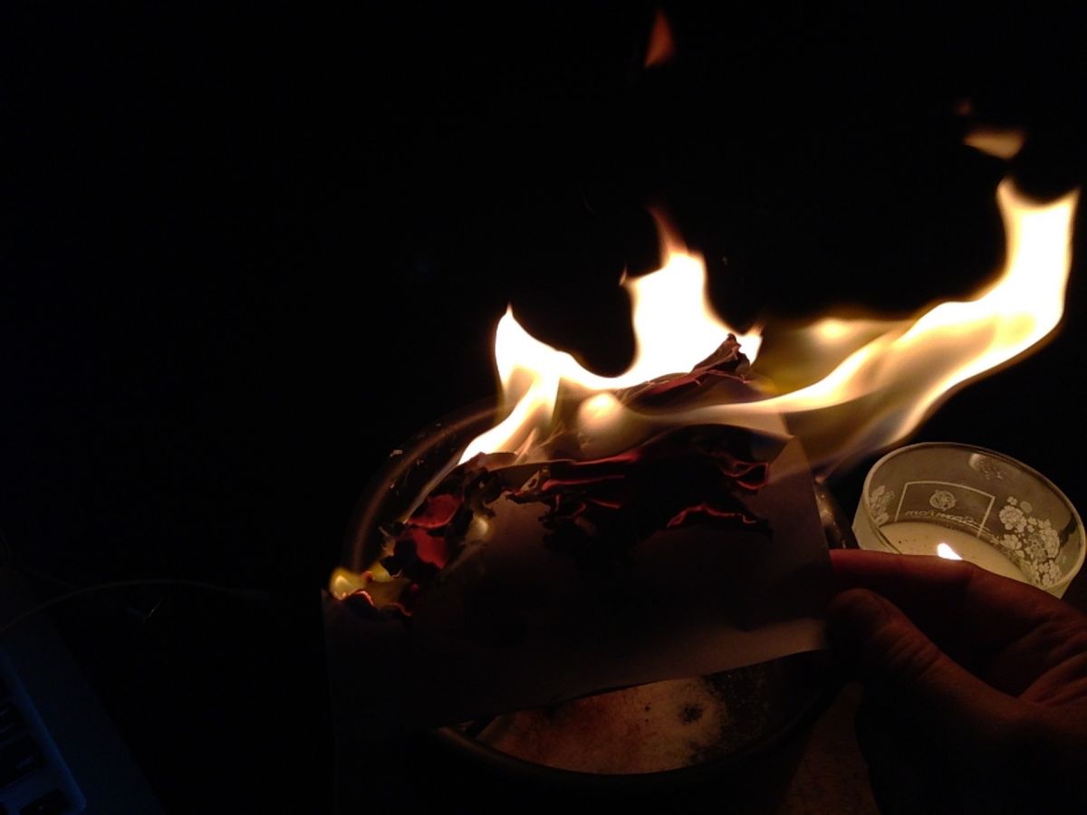 Η εγγονή του Παπαστράτου πλήρωσε 13 εκατομμύρια ευρώ για να της “λύσουν τα μάγια”