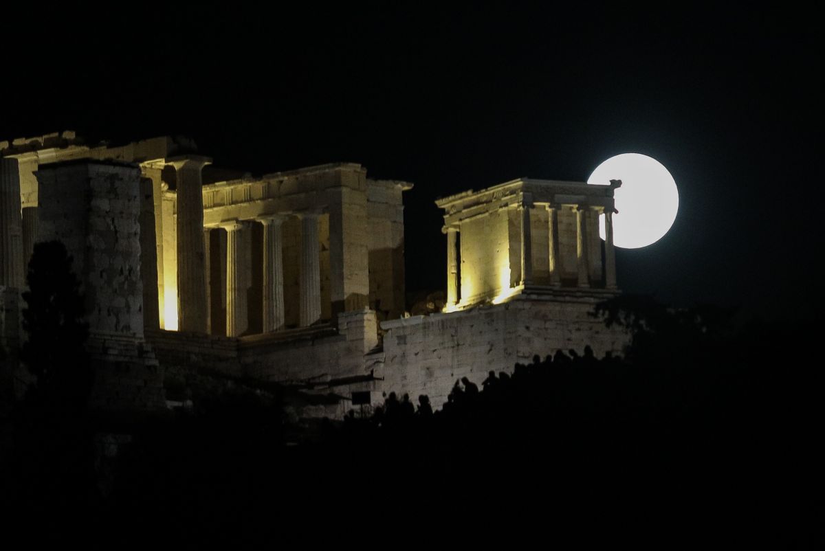 Πανσέληνος Σεπτεμβρίου: Απόψε το “φεγγάρι του καλαμποκιού”