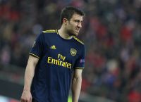 Παπασταθόπουλος συμβόλαιο: Έχει μια απίστευτη πρόταση στα χέρια του Παπασταθόπουλος συμβόλαιο: Έχει μια απίστευτη πρόταση στα χέρια του