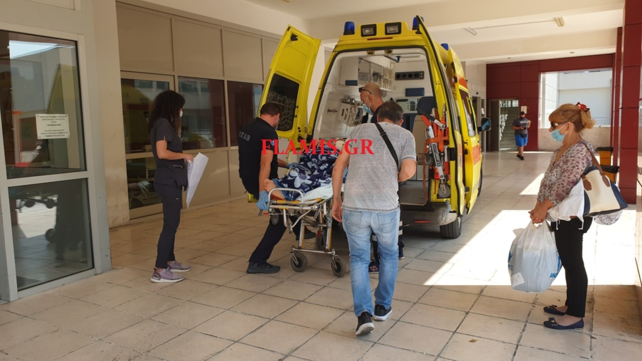 Πάτρα ληστεία: Σακάτεψαν ηλικιωμένο για να του πάρουν μερικά ευρώ