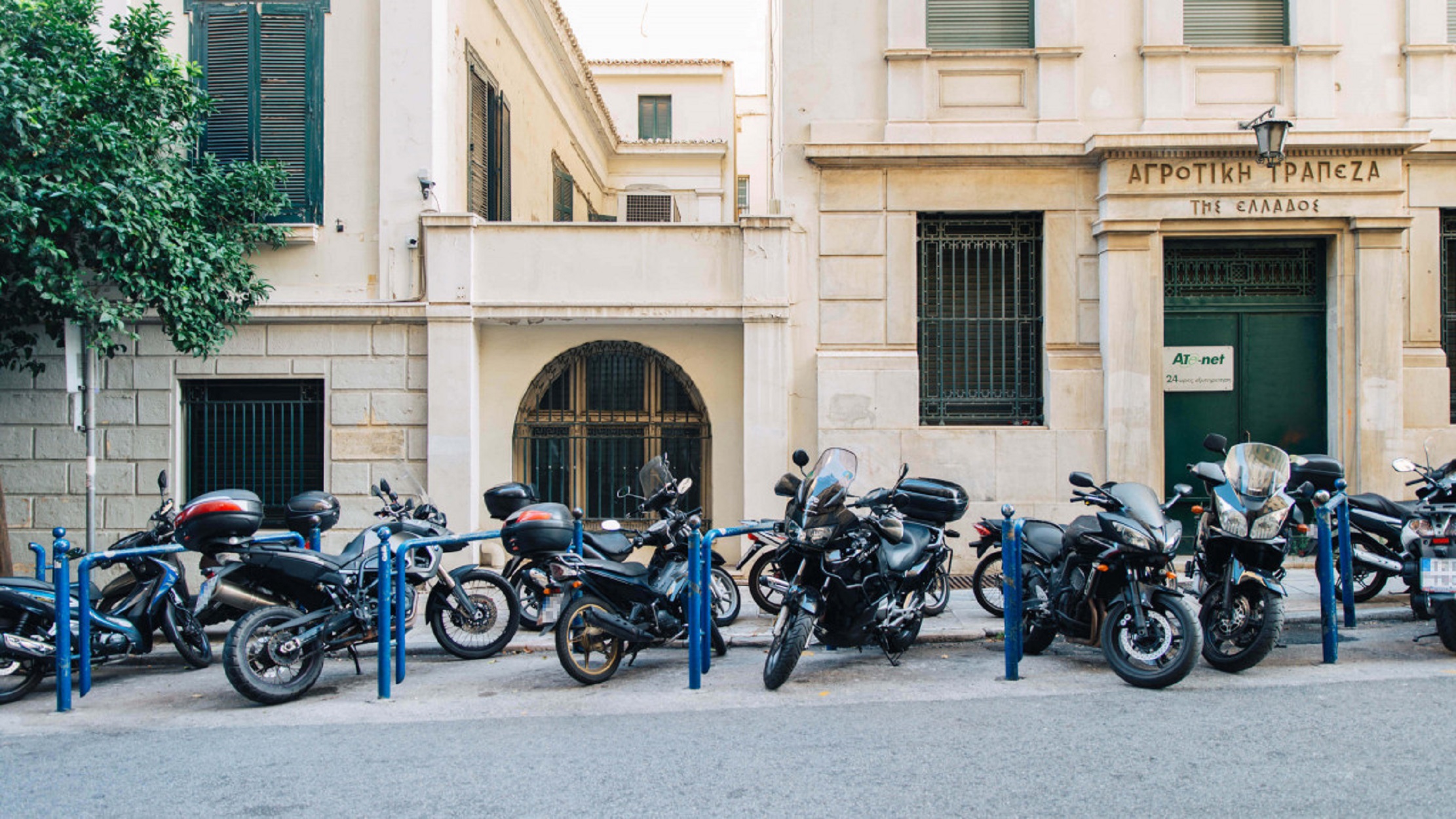 Δήμος Αθηναίων: 1.180 νέες θέσεις στάθμευσης δικύκλων στο κέντρο και τις γειτονιές