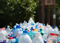 Ένζυμο πλαστικά μπουκάλια: Τα τρώει έξι φορές γρηγορότερα – Το δημιούργησαν επιστήμονες Ένζυμο πλαστικά μπουκάλια: Τα τρώει έξι φορές γρηγορότερα – Το δημιούργησαν επιστήμονες