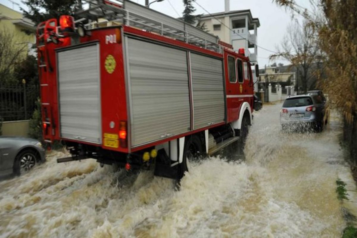 Κρήτη καιρός: Έντονη βροχόπτωση στο νησί – Συστάσεις από την Πολιτική Προστασία