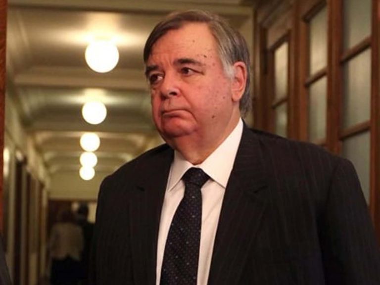 Πέθανε ο Σίμος Σιμόπουλος