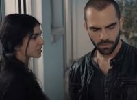 8 Λέξεις επεισόδια: Τι θα δούμε σήμερα Δευτέρα 21/12 – Η Κατερίνα ζητάει απαντήσεις για τον θάνατο του Φοίβου 8 Λέξεις επεισόδια: Τι θα δούμε σήμερα Δευτέρα 21/12 – Η Κατερίνα ζητάει απαντήσεις για τον θάνατο του Φοίβου