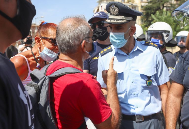 Θεσσαλονίκη διαδήλωση: Ένταση με εκπαιδευτικούς – Ζητούσαν να δουν τον πρωθυπουργό [pics+vid]