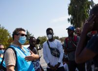 Λέσβος μετανάστες: Αντιπρόσωπος του Ύπατου Αρμοστή του ΟΗΕ – «Να υπάρξει διάλογος με τις τοπικές κοινωνίες» Λέσβος μετανάστες: Αντιπρόσωπος του Ύπατου Αρμοστή του ΟΗΕ – «Να υπάρξει διάλογος με τις τοπικές κοινωνίες»