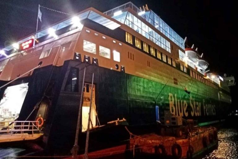 Λέσβος: Tο Blue Star Chios αποπλέει για το νησί – Θα φιλοξενήσει μετανάστες
