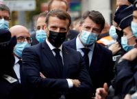 Mακρόν από το μακελειό στη Νίκαια: «H Γαλλία δέχεται επίθεση» Mακρόν από το μακελειό στη Νίκαια: «H Γαλλία δέχεται επίθεση»