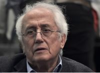 Ρουπακιώτης Σαμαράς: Βολές του πρώην υπουργού στην τότε κυβέρνηση για την Χρυσή Αυγή Ρουπακιώτης Σαμαράς: Βολές του πρώην υπουργού στην τότε κυβέρνηση για την Χρυσή Αυγή