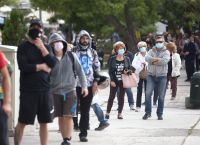 Νέα μέτρα: Πρώτη ημέρα εφαρμογής – Πώς ανταποκρίνονται οι πολίτες