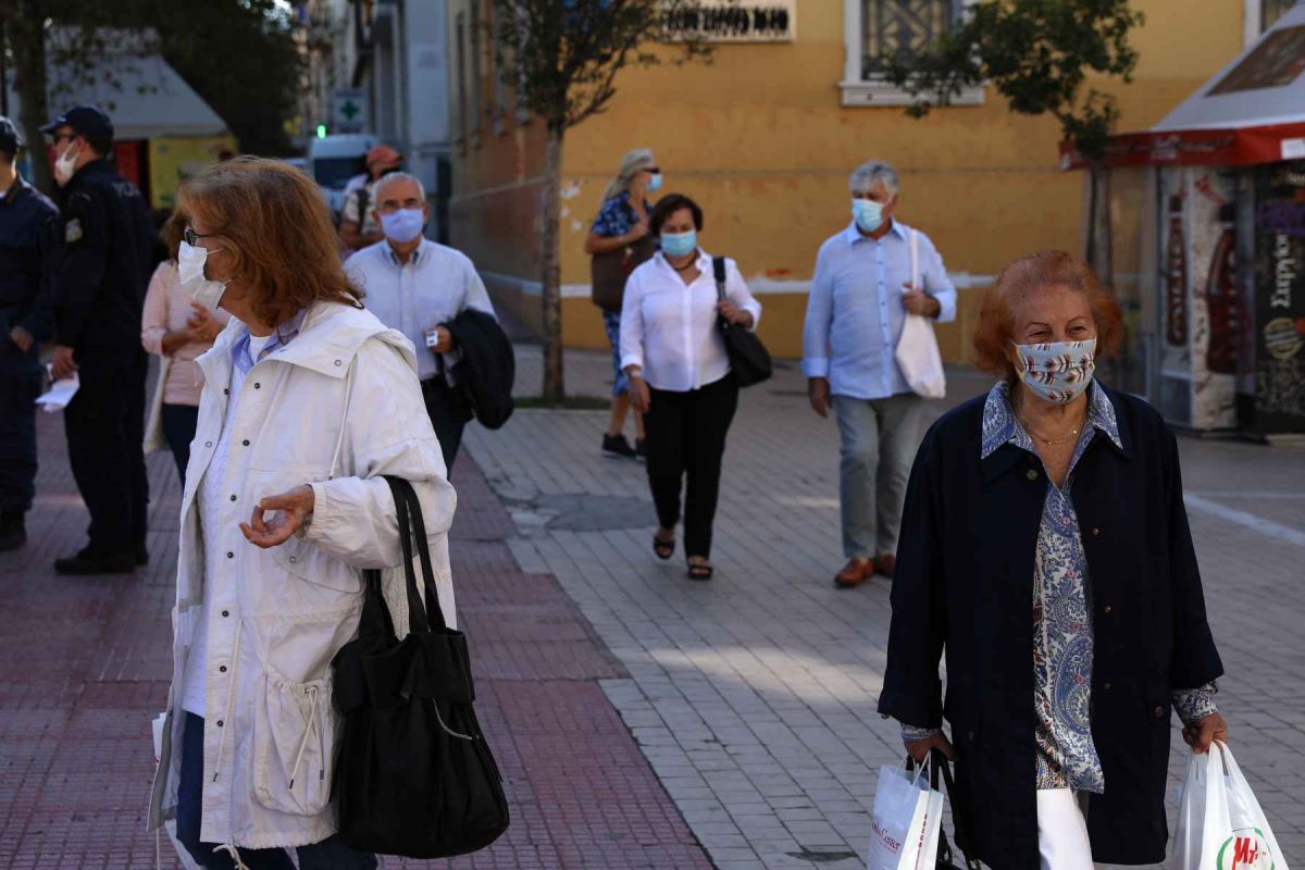 Μέτρα κορωνοϊός: Οι  περιοχές με «πορτοκαλί» και «κίτρινο» επίπεδο – Πότε ξεκινούν τα lockdown