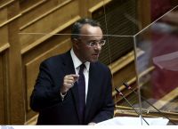 Πρόταση μομφής κατά Σταϊκούρα: Καταψηφίστηκε με 158 ψήφους της Νέας Δημοκρατίας Πρόταση μομφής κατά Σταϊκούρα: Καταψηφίστηκε με 158 ψήφους της Νέας Δημοκρατίας