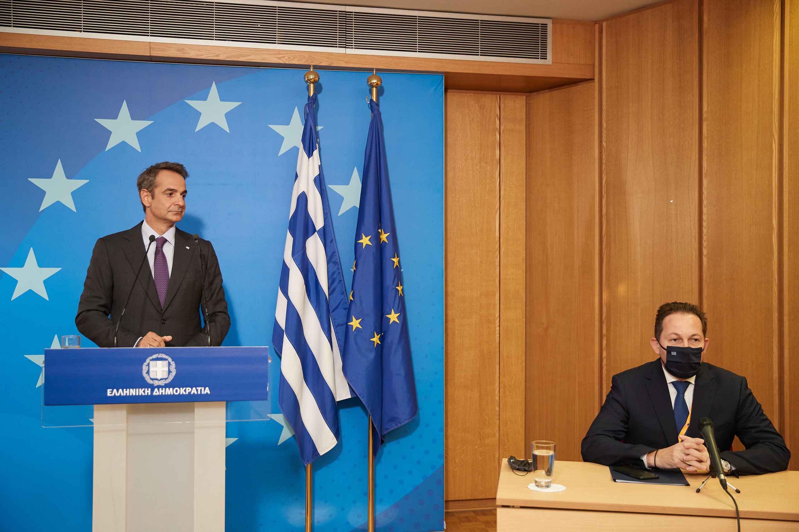Μητσοτάκης κορωνοϊός: «Θα αξιολογήσουμε τα μέτρα την επόμενη εβδομάδα»