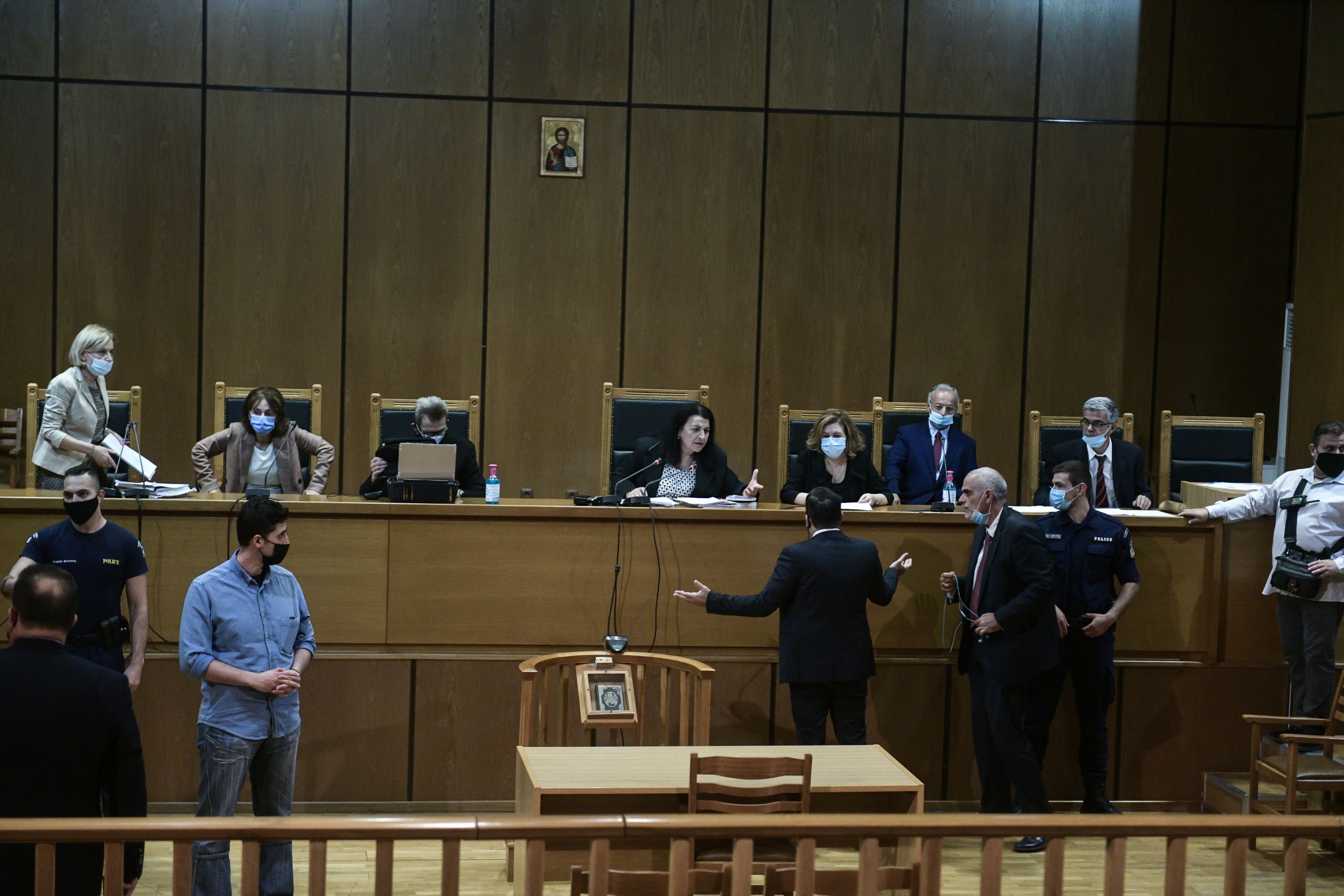 Σοβαρή εμπλοκή στη δίκη της Χρυσής Αυγής