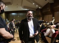 Λαγός αγωγή: Ζητάει 100.000 ευρώ από την Πρόεδρο της Δημοκρατίας Λαγός αγωγή: Ζητάει 100.000 ευρώ από την Πρόεδρο της Δημοκρατίας