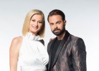 Η ανατρεπτική εμφάνιση της Ραχήλ Μακρή στο J2US